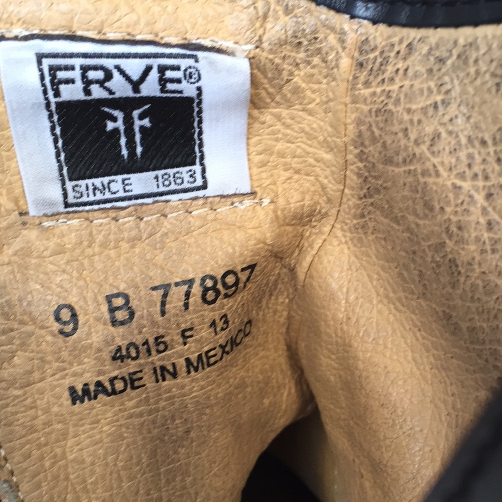 Frye Anna Shortie - Picture 5 of 6